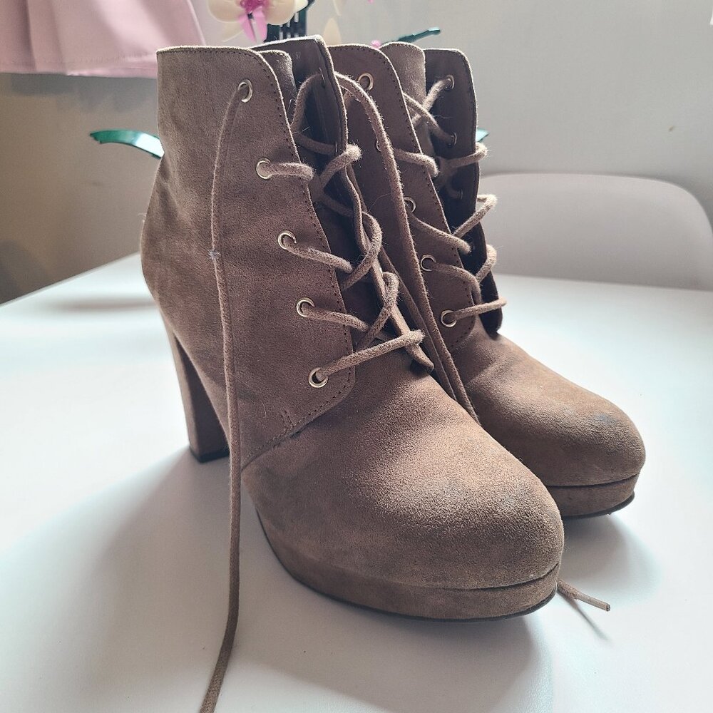 Forever 21 Tan Beige Suede Heel Boots